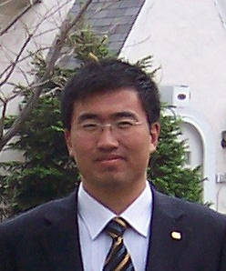 主持研究院全面工作